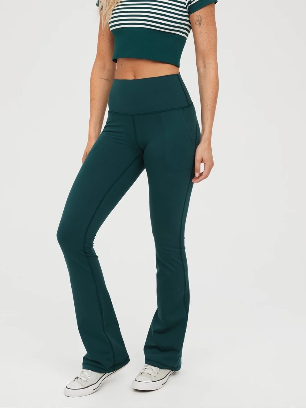 OFFLINE By Aerie The Hugger Pocket Bootcut Legging